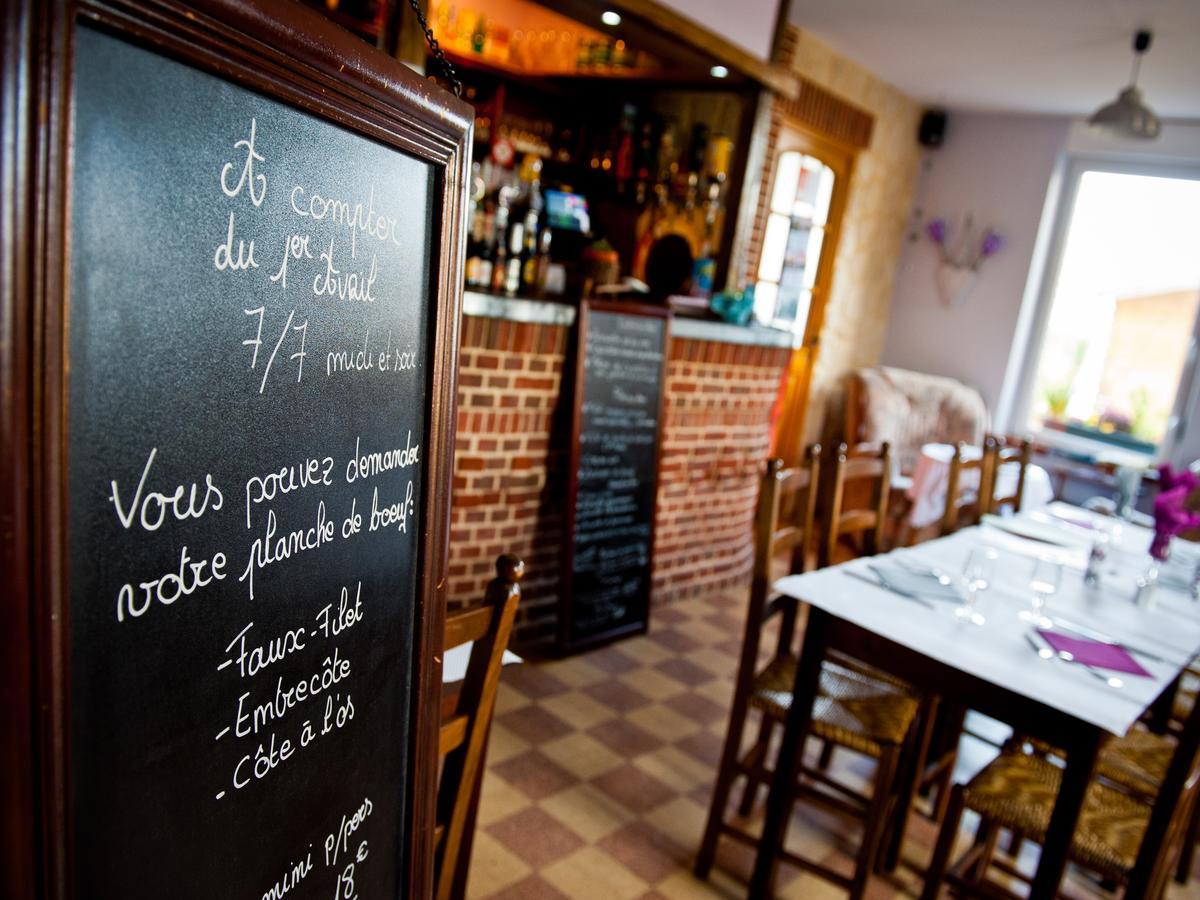 Logis Hotel Restaurant Le Relais Fleuri Vervins Екстериор снимка